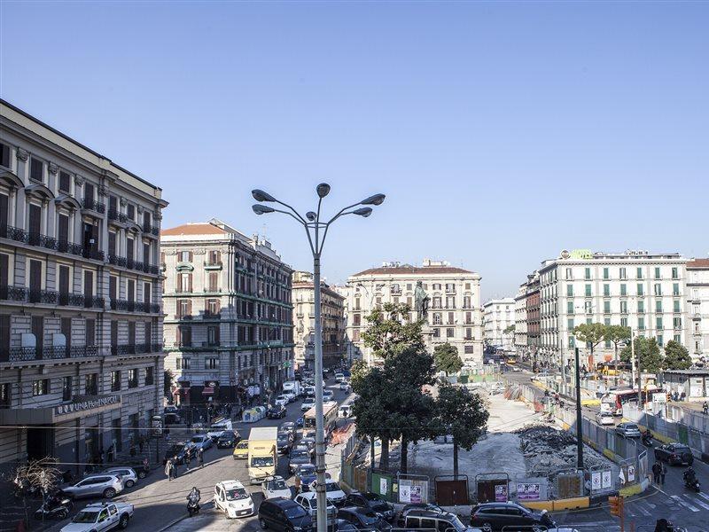 Napoli Garibaldi Square Panzió Kültér fotó