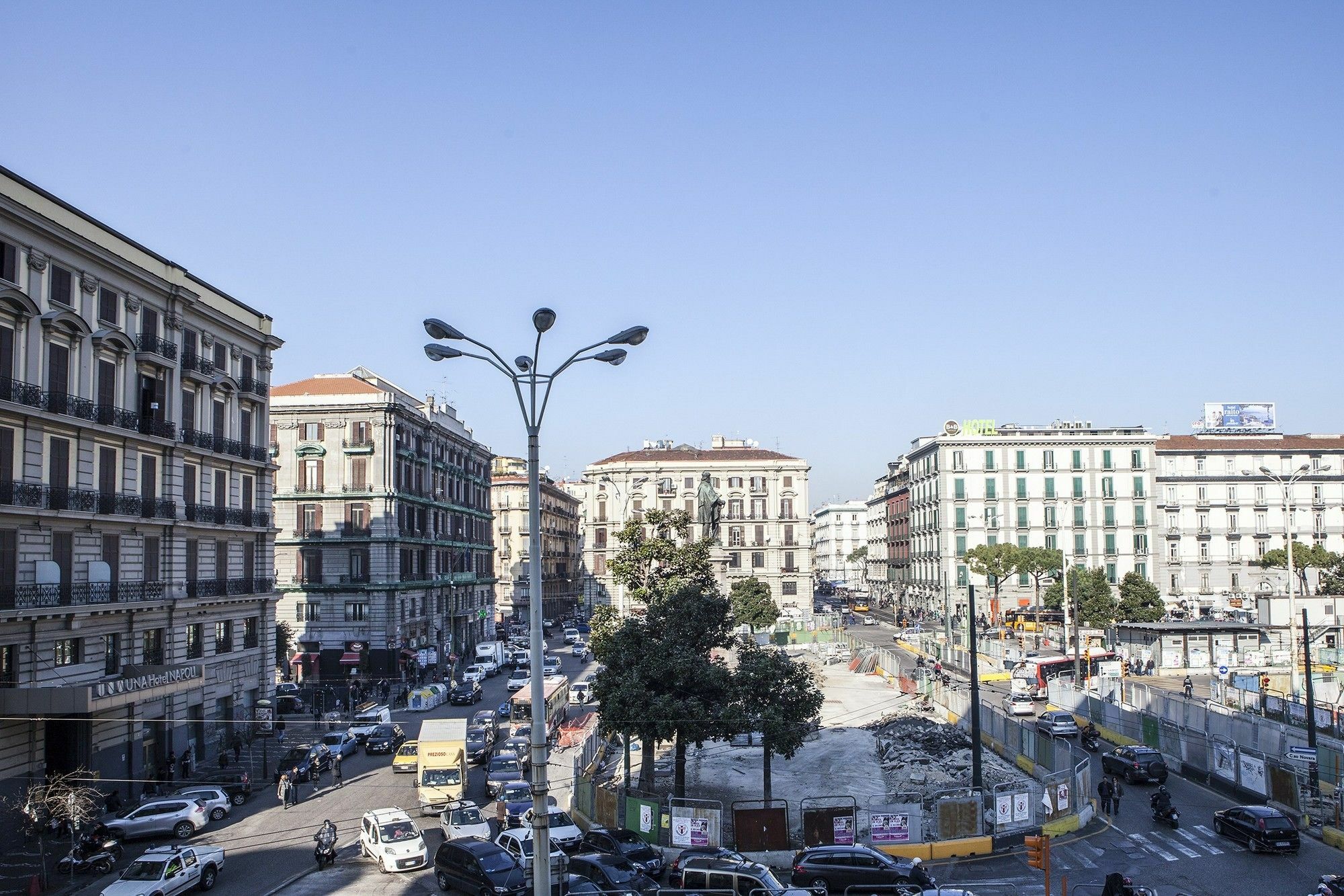 Napoli Garibaldi Square Panzió Kültér fotó